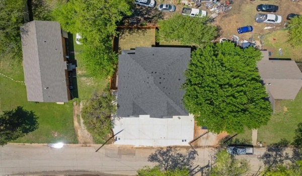 1305-d Mill Street, Gainesville, TX 76240, 2 Bedrooms Bedrooms, ,2 BathroomsBathrooms,Residential Lease,For Rent,1305-d Mill Street,20894113