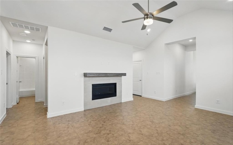 3928 Bison Lane, Heartland, TX 75126, 3 Bedrooms Bedrooms, ,2 BathroomsBathrooms,Residential,For Sale,3928 Bison Lane,20894651