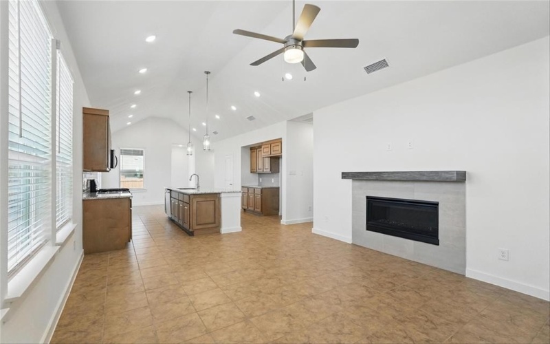 3928 Bison Lane, Heartland, TX 75126, 3 Bedrooms Bedrooms, ,2 BathroomsBathrooms,Residential,For Sale,3928 Bison Lane,20894651