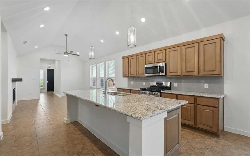 3928 Bison Lane, Heartland, TX 75126, 3 Bedrooms Bedrooms, ,2 BathroomsBathrooms,Residential,For Sale,3928 Bison Lane,20894651