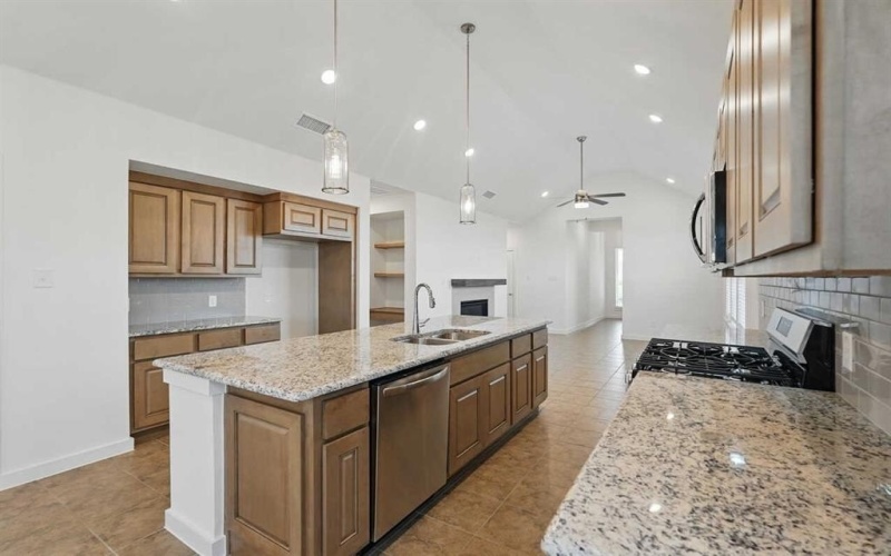 3928 Bison Lane, Heartland, TX 75126, 3 Bedrooms Bedrooms, ,2 BathroomsBathrooms,Residential,For Sale,3928 Bison Lane,20894651