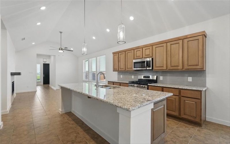 3928 Bison Lane, Heartland, TX 75126, 3 Bedrooms Bedrooms, ,2 BathroomsBathrooms,Residential,For Sale,3928 Bison Lane,20894651