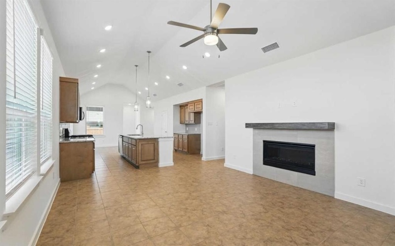 3928 Bison Lane, Heartland, TX 75126, 3 Bedrooms Bedrooms, ,2 BathroomsBathrooms,Residential,For Sale,3928 Bison Lane,20894651