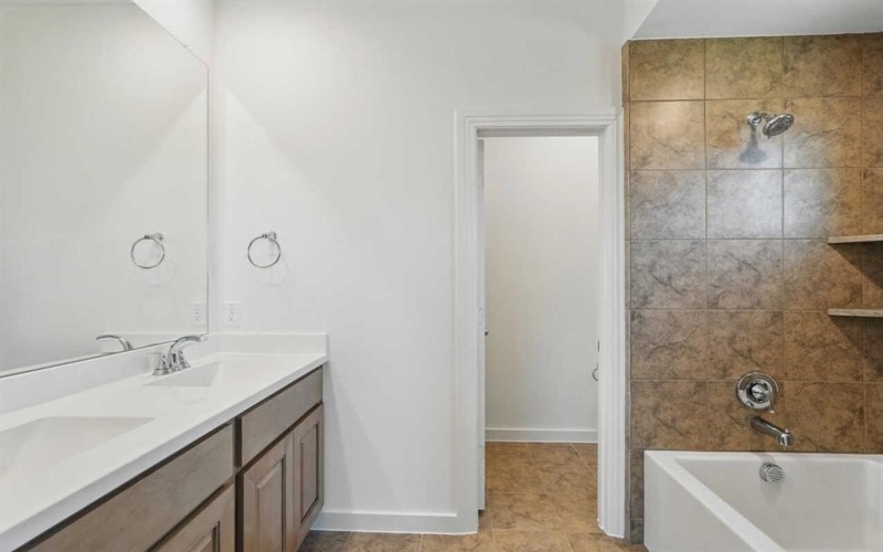 3928 Bison Lane, Heartland, TX 75126, 3 Bedrooms Bedrooms, ,2 BathroomsBathrooms,Residential,For Sale,3928 Bison Lane,20894651
