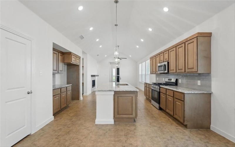 3928 Bison Lane, Heartland, TX 75126, 3 Bedrooms Bedrooms, ,2 BathroomsBathrooms,Residential,For Sale,3928 Bison Lane,20894651