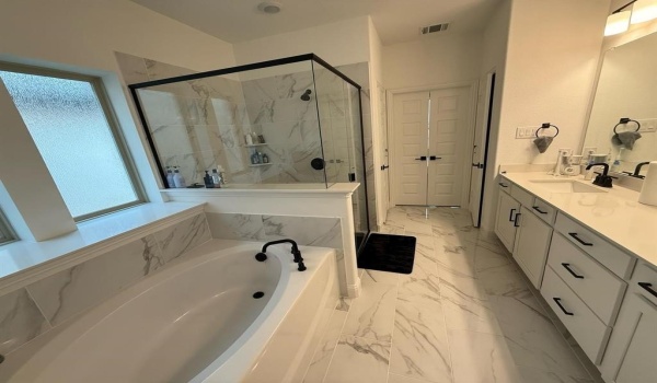 13837 Riola Drive, Little Elm, TX 75068, 4 Bedrooms Bedrooms, ,3 BathroomsBathrooms,Residential Lease,For Rent,13837 Riola Drive,20894666