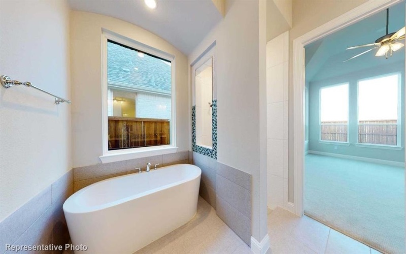 905 Shady Oaks Drive, Rockwall, TX 75087, 4 Bedrooms Bedrooms, ,5 BathroomsBathrooms,Residential,For Sale,905 Shady Oaks Drive,20894738