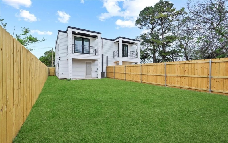5305 Colonial Avenue, Dallas, TX 75215, 4 Bedrooms Bedrooms, ,3 BathroomsBathrooms,Residential,For Sale,5305 Colonial Avenue,20894748