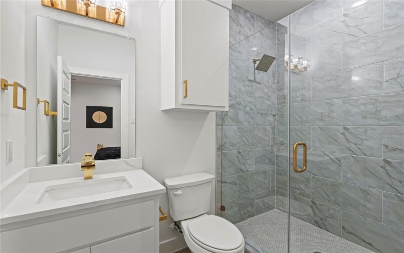 5305 Colonial Avenue, Dallas, TX 75215, 4 Bedrooms Bedrooms, ,3 BathroomsBathrooms,Residential,For Sale,5305 Colonial Avenue,20894748