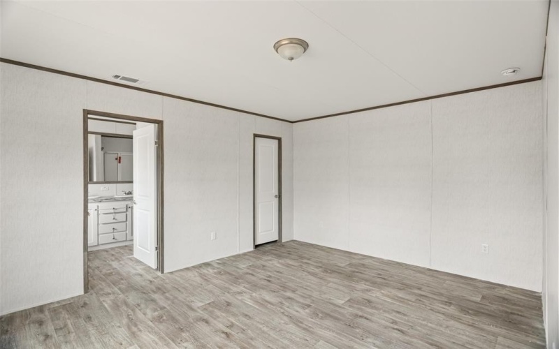 3606 Hilltop Road, Granbury, TX 76048, 3 Bedrooms Bedrooms, ,2 BathroomsBathrooms,Residential,For Sale,3606 Hilltop Road,20895193