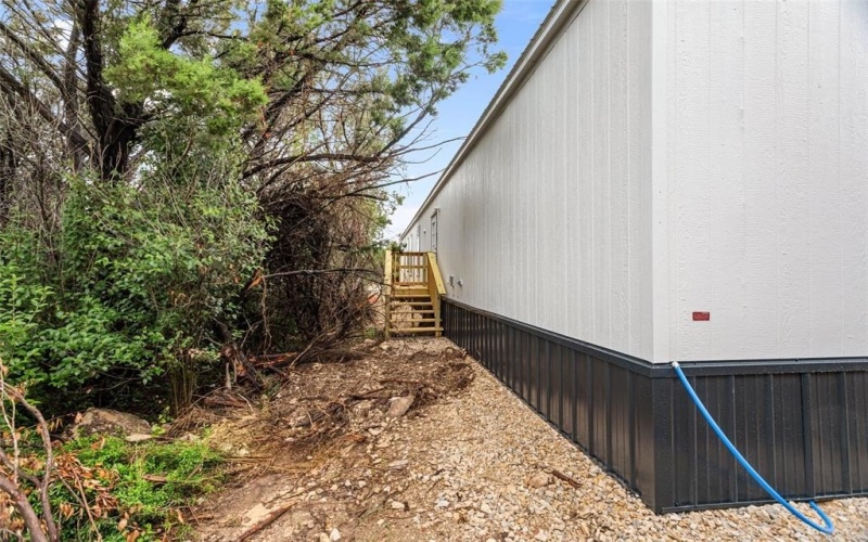 3606 Hilltop Road, Granbury, TX 76048, 3 Bedrooms Bedrooms, ,2 BathroomsBathrooms,Residential,For Sale,3606 Hilltop Road,20895193