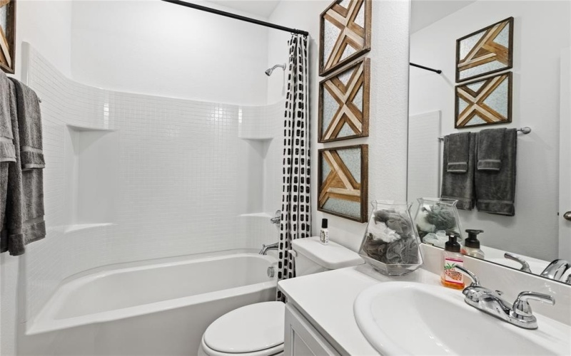 2820 Fox Trail Lane, Fort Worth, TX 76108, 3 Bedrooms Bedrooms, ,2 BathroomsBathrooms,Residential,For Sale,2820 Fox Trail Lane,20895343