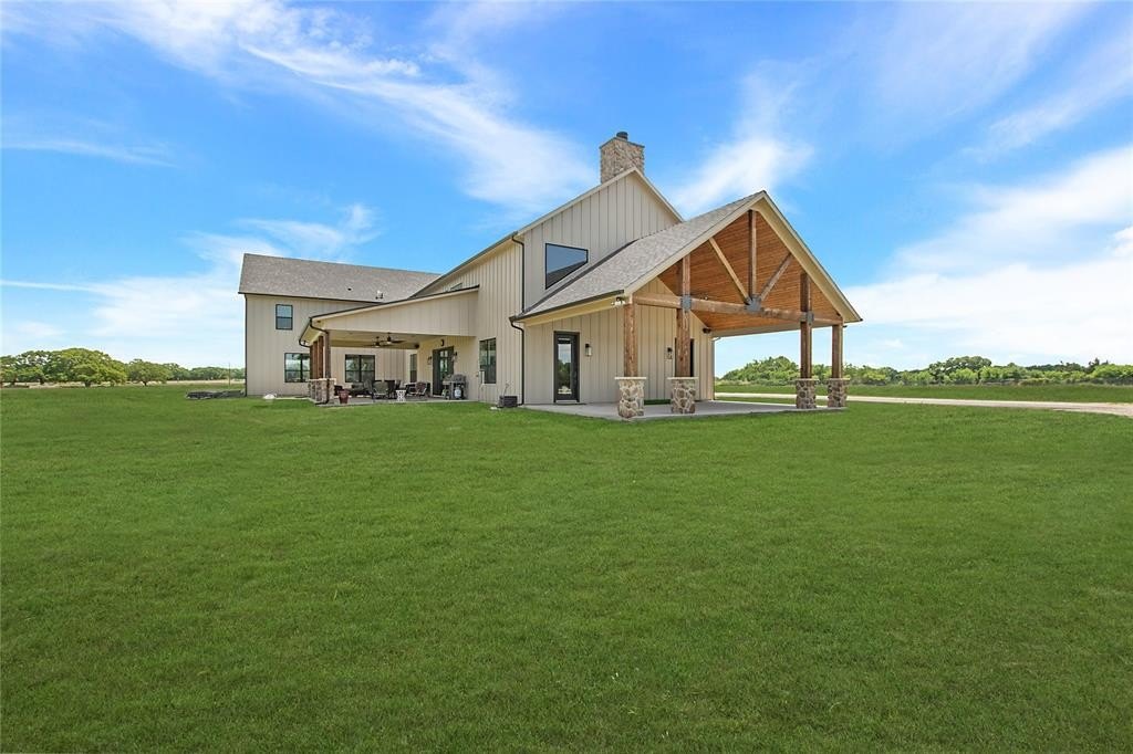 3106 County Road 2526, Quinlan, TX 75474, 4 Habitaciones Habitaciones , ,5 BañosBaños,Residential,En Venta,3106 County Road 2526,20895345