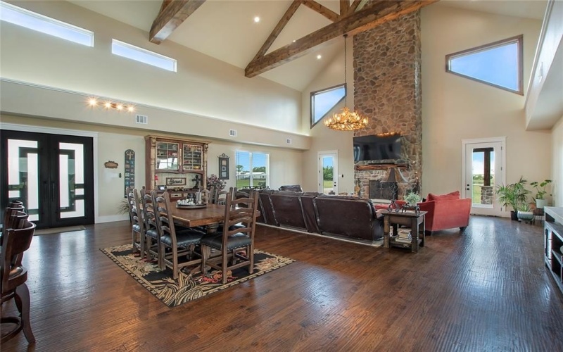 3106 County Road 2526, Quinlan, TX 75474, 4 Habitaciones Habitaciones , ,5 BañosBaños,Residential,En Venta,3106 County Road 2526,20895345