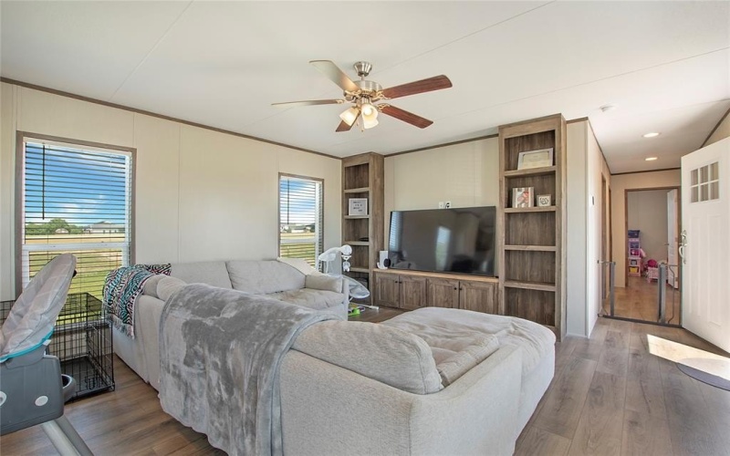 3106 County Road 2526, Quinlan, TX 75474, 4 Habitaciones Habitaciones , ,5 BañosBaños,Residential,En Venta,3106 County Road 2526,20895345