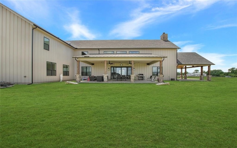 3106 County Road 2526, Quinlan, TX 75474, 4 Habitaciones Habitaciones , ,5 BañosBaños,Residential,En Venta,3106 County Road 2526,20895345