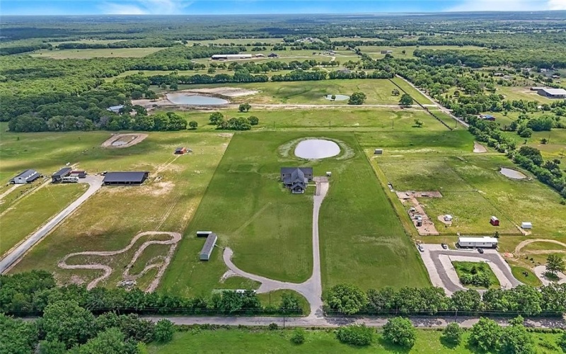 3106 County Road 2526, Quinlan, TX 75474, 4 Habitaciones Habitaciones , ,5 BañosBaños,Residential,En Venta,3106 County Road 2526,20895345