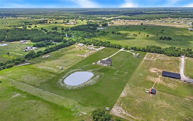 3106 County Road 2526, Quinlan, TX 75474, 4 Habitaciones Habitaciones , ,5 BañosBaños,Residential,En Venta,3106 County Road 2526,20895345