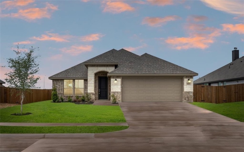 1005 Pineview Lane, Crowley, TX 76036, 3 Bedrooms Bedrooms, ,2 BathroomsBathrooms,Residential,For Sale,1005 Pineview Lane,20895394