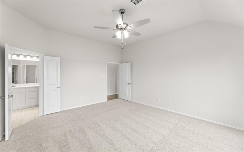 1005 Pineview Lane, Crowley, TX 76036, 3 Bedrooms Bedrooms, ,2 BathroomsBathrooms,Residential,For Sale,1005 Pineview Lane,20895394