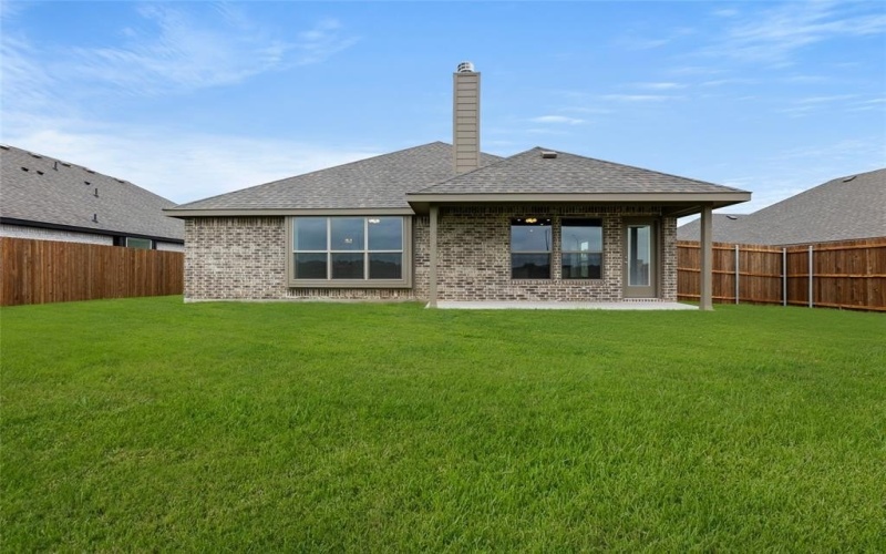 1005 Pineview Lane, Crowley, TX 76036, 3 Bedrooms Bedrooms, ,2 BathroomsBathrooms,Residential,For Sale,1005 Pineview Lane,20895394