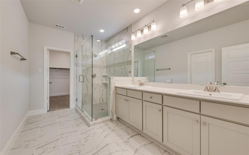 7111 Daytona Mews, Rowlett, TX 75088, 3 Bedrooms Bedrooms, ,2 BathroomsBathrooms,Residential,For Sale,7111 Daytona Mews,20893283