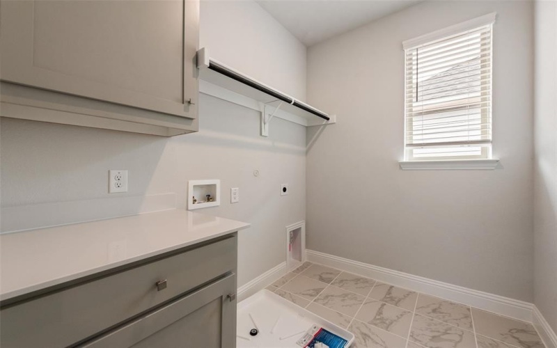 7111 Daytona Mews, Rowlett, TX 75088, 3 Bedrooms Bedrooms, ,2 BathroomsBathrooms,Residential,For Sale,7111 Daytona Mews,20893283