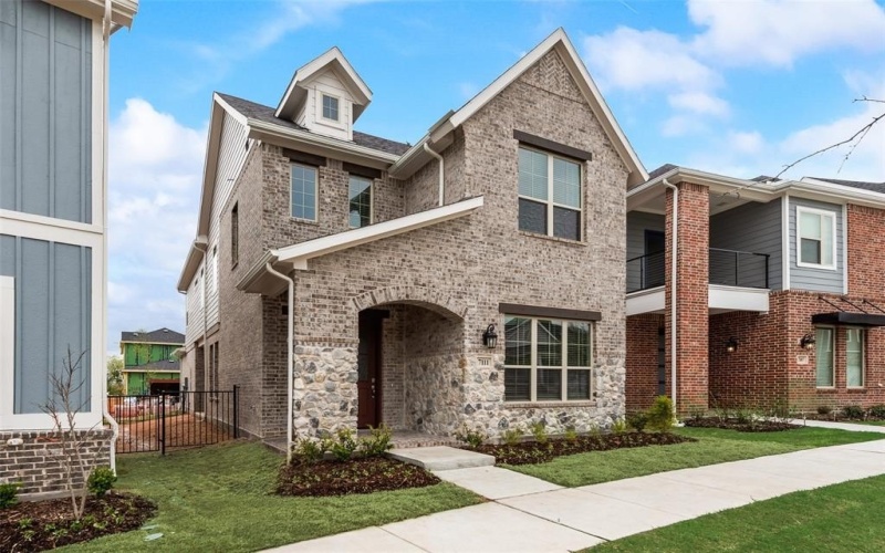 7111 Daytona Mews, Rowlett, TX 75088, 3 Bedrooms Bedrooms, ,2 BathroomsBathrooms,Residential,For Sale,7111 Daytona Mews,20893283