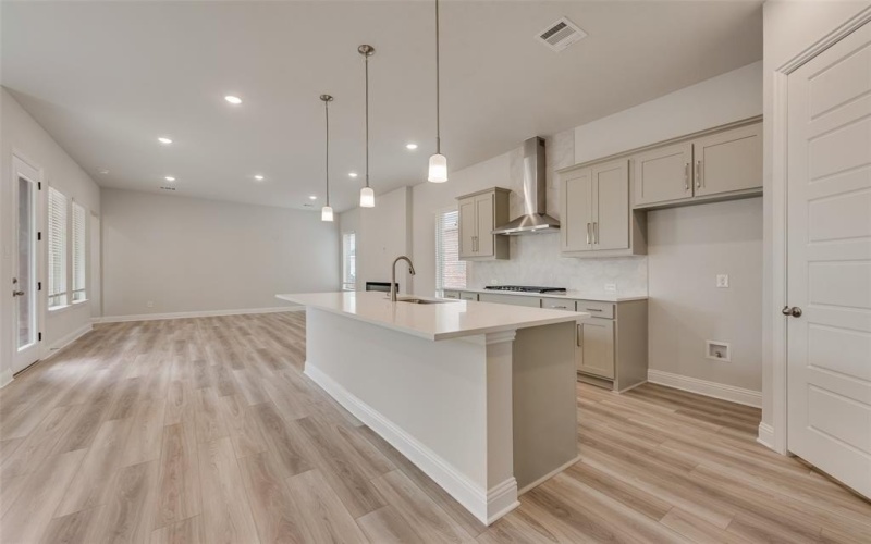 7111 Daytona Mews, Rowlett, TX 75088, 3 Bedrooms Bedrooms, ,2 BathroomsBathrooms,Residential,For Sale,7111 Daytona Mews,20893283