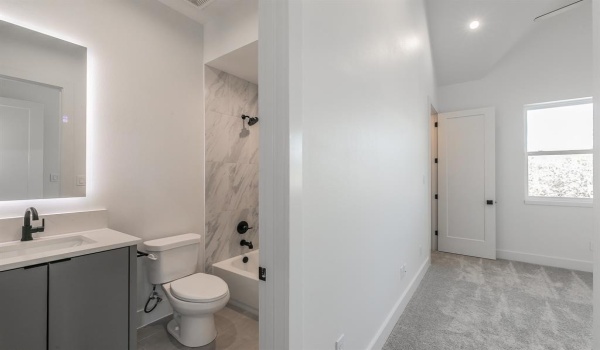 2210 Shea Road #104, Dallas, TX 75235, 2 Bedrooms Bedrooms, ,2 BathroomsBathrooms,Residential,For Sale,2210 Shea Road,20895485