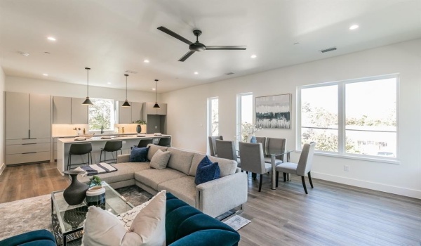 2210 Shea Road #104, Dallas, TX 75235, 2 Bedrooms Bedrooms, ,2 BathroomsBathrooms,Residential,For Sale,2210 Shea Road,20895485