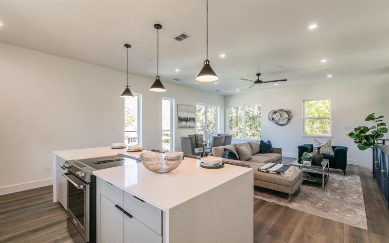 2210 Shea Road #104, Dallas, TX 75235, 2 Bedrooms Bedrooms, ,2 BathroomsBathrooms,Residential,For Sale,2210 Shea Road,20895485