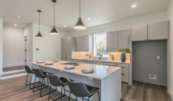 2210 Shea Road #104, Dallas, TX 75235, 2 Bedrooms Bedrooms, ,2 BathroomsBathrooms,Residential,For Sale,2210 Shea Road,20895485