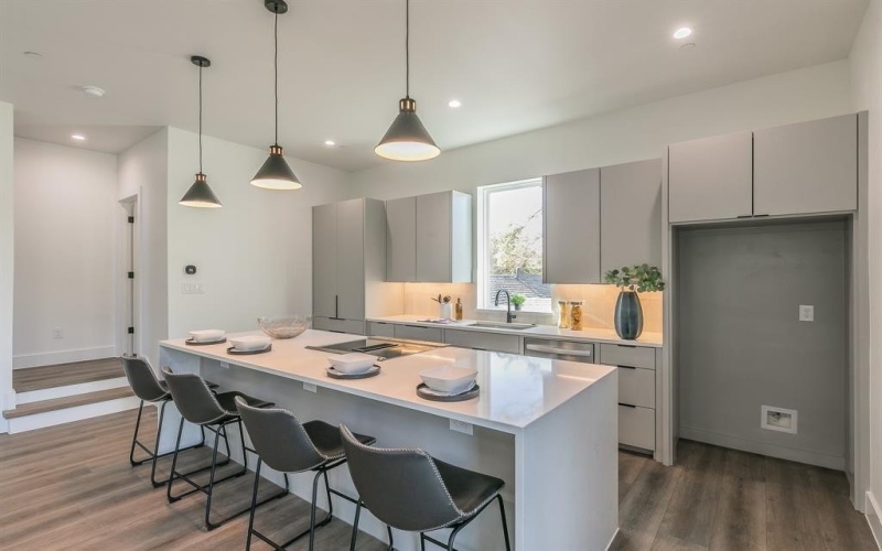 2210 Shea Road #104, Dallas, TX 75235, 2 Bedrooms Bedrooms, ,2 BathroomsBathrooms,Residential,For Sale,2210 Shea Road,20895485