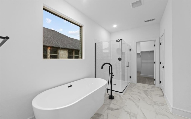 1924 Honey Creek Road, Forney, TX 75126, 5 Bedrooms Bedrooms, ,5 BathroomsBathrooms,Residential,For Sale,1924 Honey Creek Road,20895561