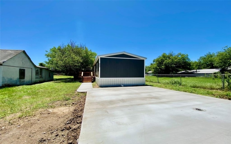 903 SW 24th Street, Mineral Wells, TX 76067, 4 Habitaciones Habitaciones , ,2 BañosBaños,Residential,En Venta,903 SW 24th Street,20893372