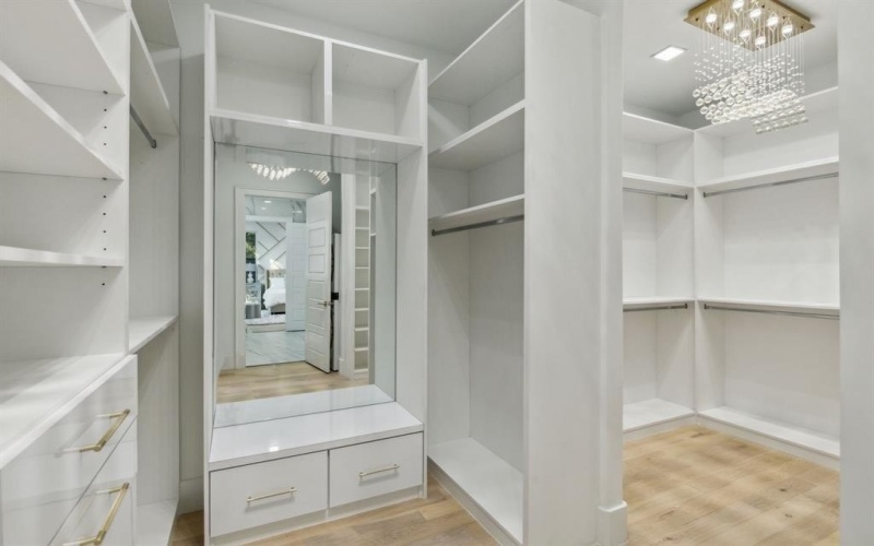 6541 Prosper Street, Dallas, TX 75209, 5 Bedrooms Bedrooms, ,6 BathroomsBathrooms,Residential,For Sale,6541 Prosper Street,20897744