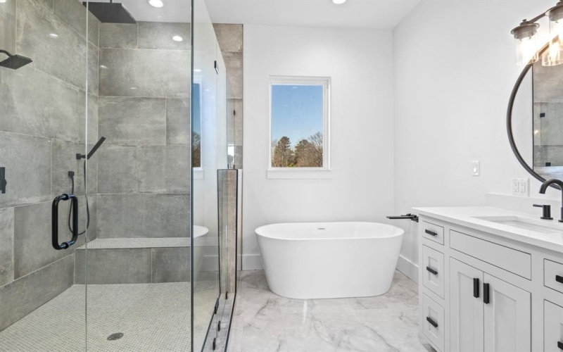 126 Private Road 2712, Mount Pleasant, TX 75455, 5 Bedrooms Bedrooms, ,3 BathroomsBathrooms,Residential,For Sale,126 Private Road 2712,20898035