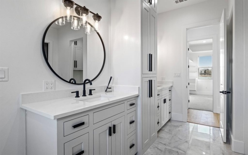126 Private Road 2712, Mount Pleasant, TX 75455, 5 Bedrooms Bedrooms, ,3 BathroomsBathrooms,Residential,For Sale,126 Private Road 2712,20898035