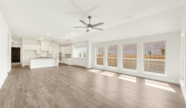 182 Creekside Drive, Sanger, TX 76266, 4 Habitaciones Habitaciones , ,3 BañosBaños,Residential,En Venta,182 Creekside Drive,20898166