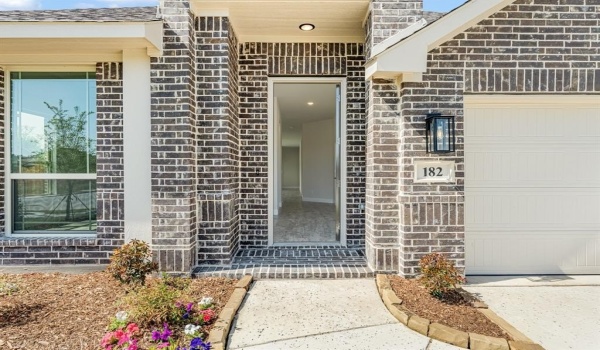 182 Creekside Drive, Sanger, TX 76266, 4 Habitaciones Habitaciones , ,3 BañosBaños,Residential,En Venta,182 Creekside Drive,20898166
