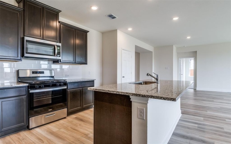 4035 Bedford Drive, Crandall, TX 75114, 5 Habitaciones Habitaciones , ,3 BañosBaños,Residential,En Venta,4035 Bedford Drive,20898296