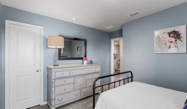 1013 INGALLS PARK Lane, Fort Worth, TX 76131, 4 Habitaciones Habitaciones , ,3 BañosBaños,Residential,En Venta,1013 INGALLS PARK Lane,20896654