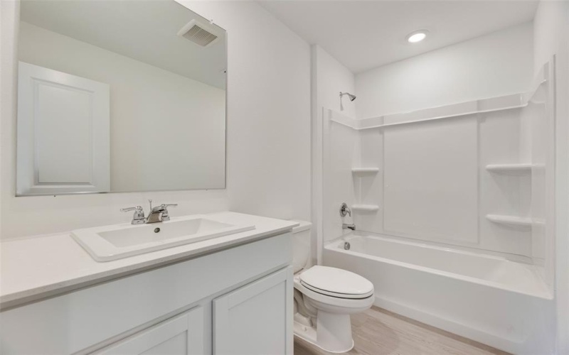 5022 Volunteer Drive, Ennis, TX 75119, 3 Bedrooms Bedrooms, ,2 BathroomsBathrooms,Residential,For Sale,5022 Volunteer Drive,20896675