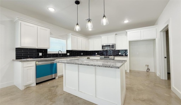 1400 W Morgan Street, Denison, TX 75020, 3 Bedrooms Bedrooms, ,2 BathroomsBathrooms,Residential,For Sale,1400 W Morgan Street,20896763