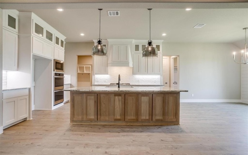 313 Monument Place, Reno, TX 76020, 3 Bedrooms Bedrooms, ,2 BathroomsBathrooms,Residential,For Sale,313 Monument Place,20896997