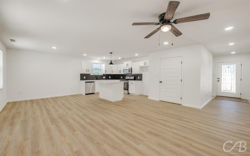 1425 Locust Street, Abilene, TX 79602, 3 Bedrooms Bedrooms, ,2 BathroomsBathrooms,Residential,For Sale,1425 Locust Street,20897060