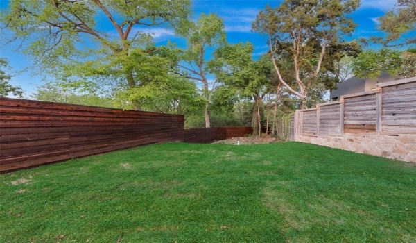 1622 Sylvan Avenue, Dallas, TX 75208, 5 Habitaciones Habitaciones , ,3 BañosBaños,Residential,En Venta,1622 Sylvan Avenue,20897183