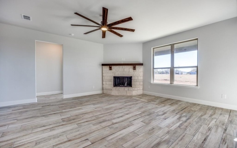 7468 West Line Road, Collinsville, TX 76233, 4 Bedrooms Bedrooms, ,3 BathroomsBathrooms,Residential,For Sale,7468 West Line Road,20897196