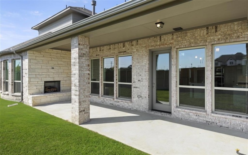 2003 Stratford Road, Rockwall, TX 75087, 5 Bedrooms Bedrooms, ,5 BathroomsBathrooms,Residential,For Sale,2003 Stratford Road,20899989